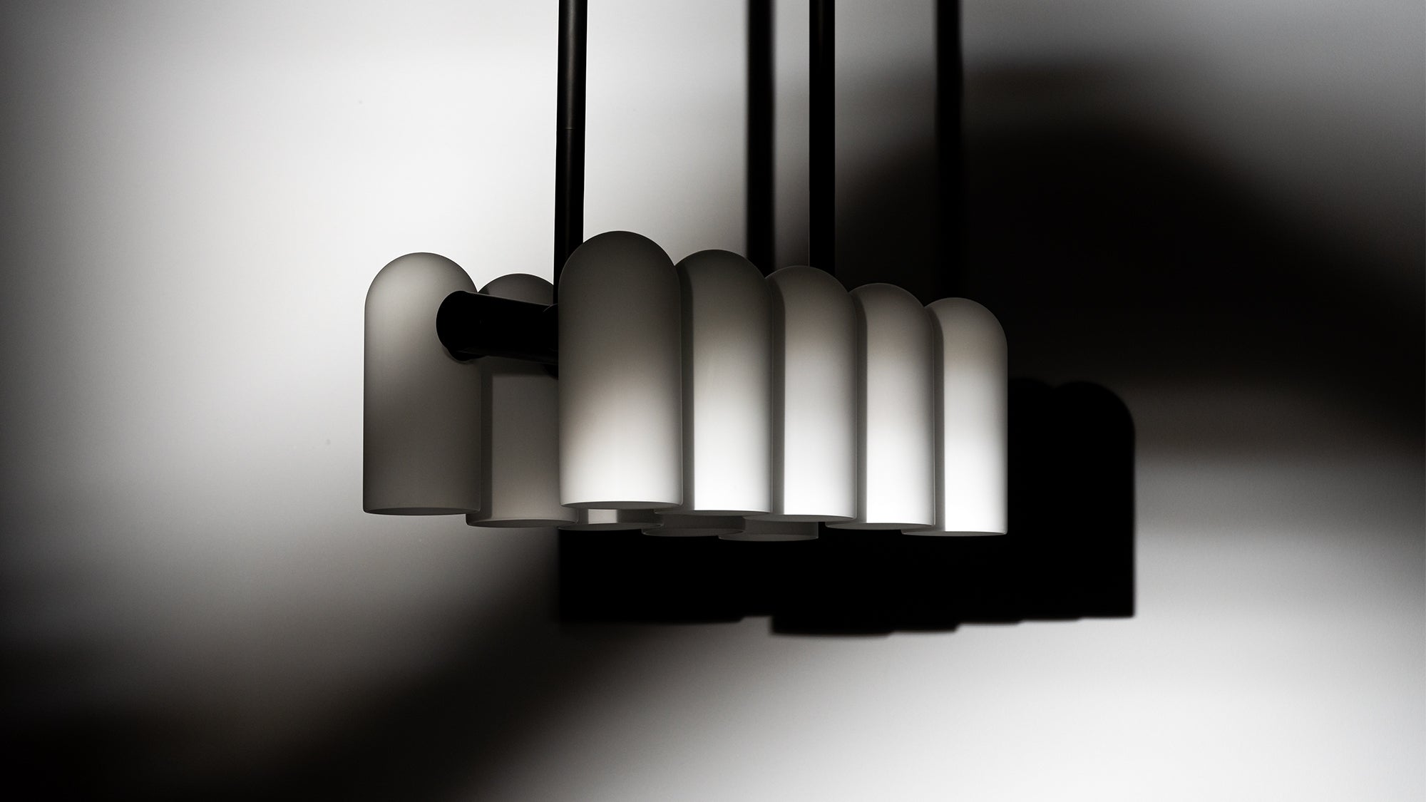 Schwung Odyssey Linear Chandelier Black Gunmetal | Extra Small